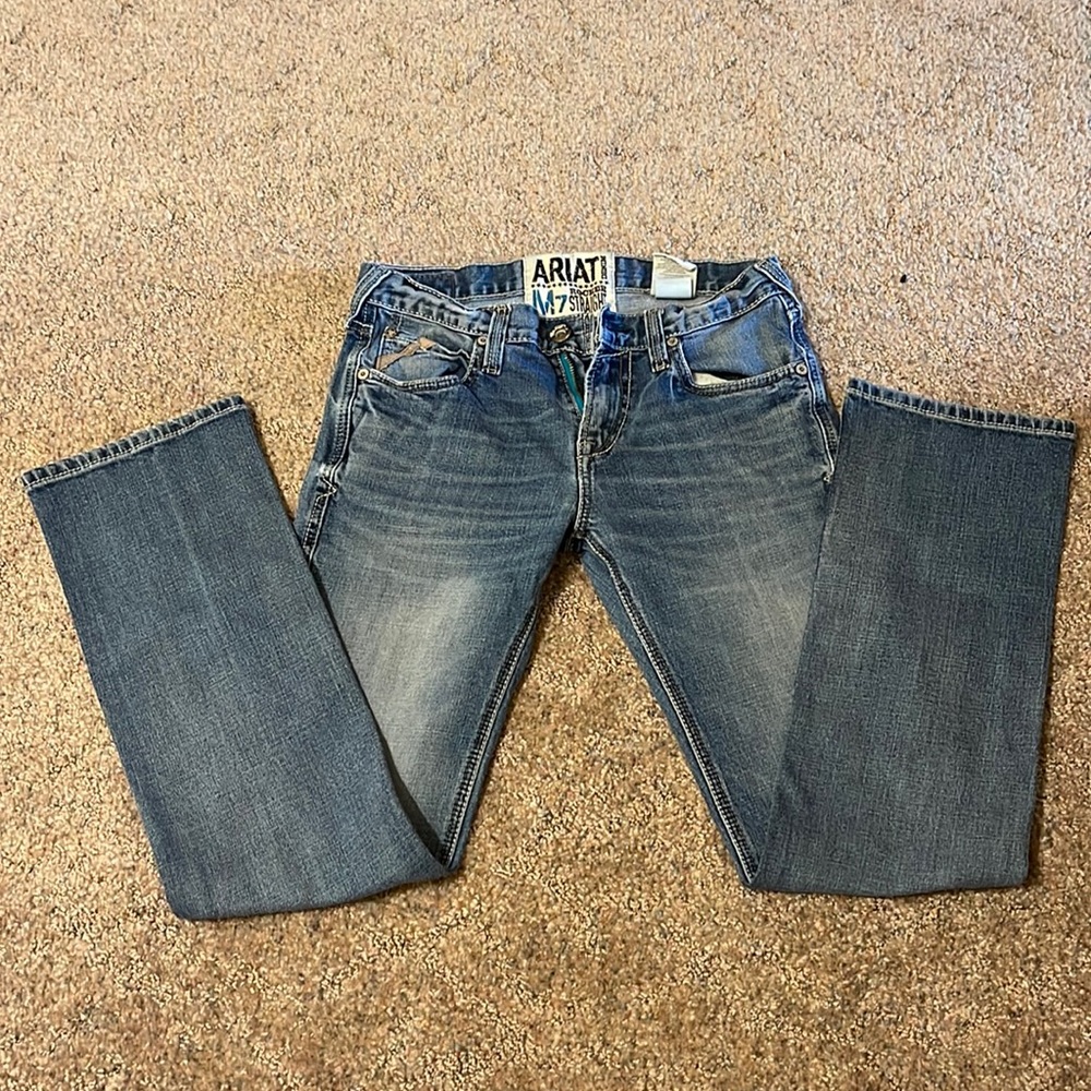 Mens 30/ 32 (straight cut) Ariat Jeans